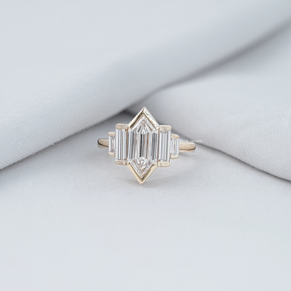 Hexagon Shape Half Bezel Set Five Stone Ring Ring