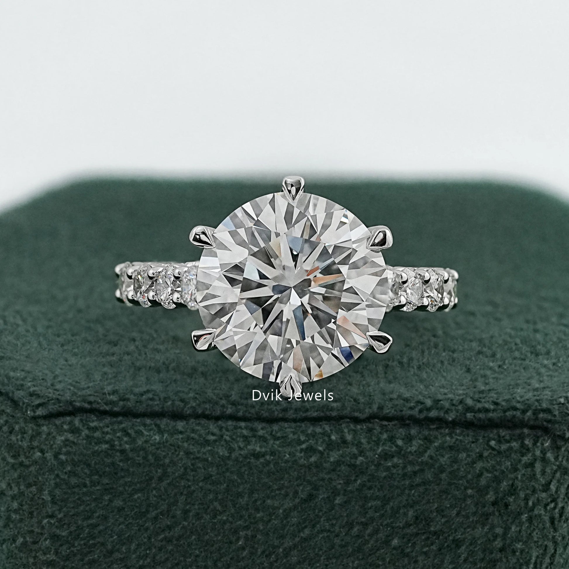 Round Lab Diamond Hidden Halo Cross Gallery Accent Ring Ring