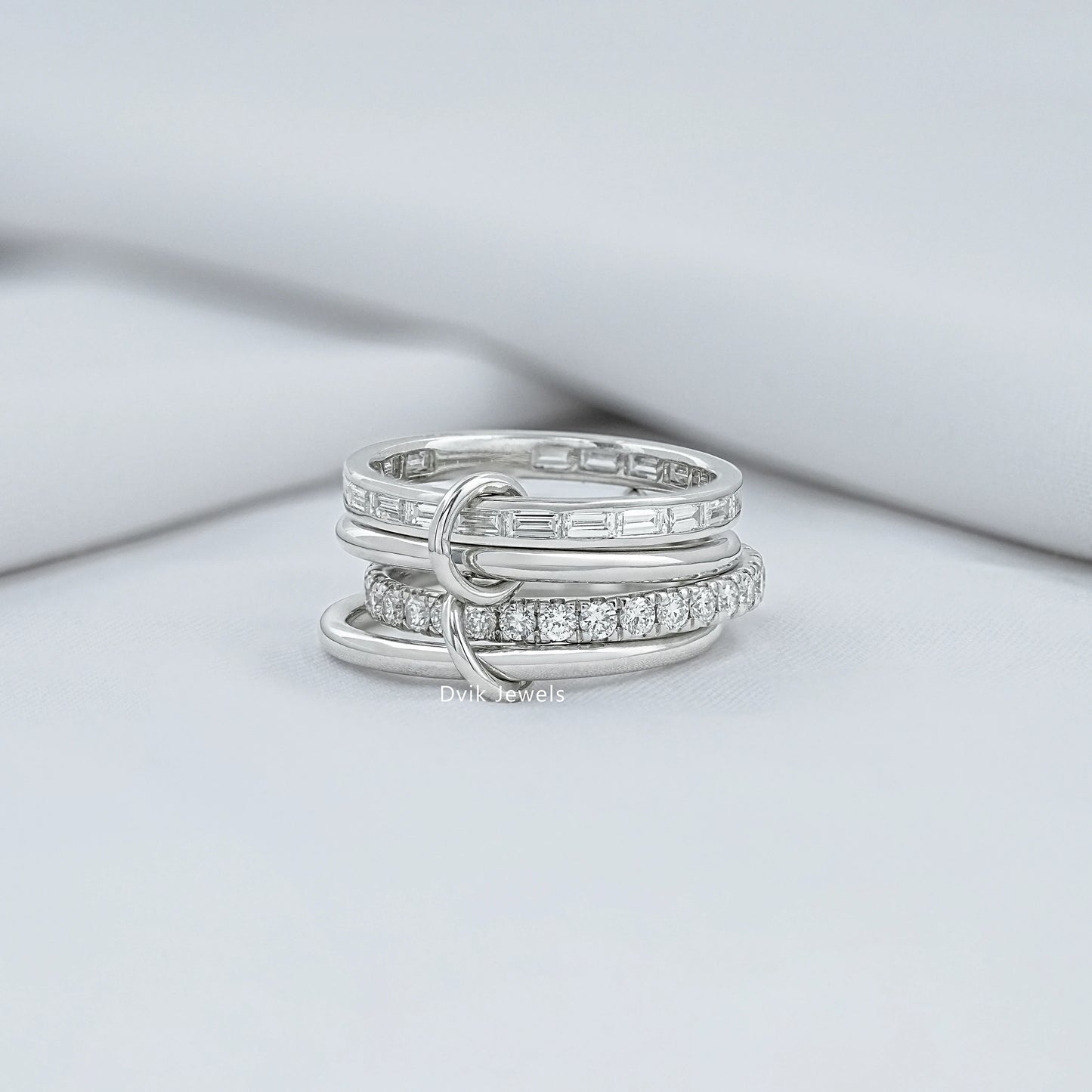 Interlink Baguette And Round Diamond Band