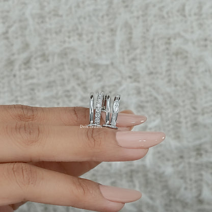 Interlink Baguette And Round Diamond Band
