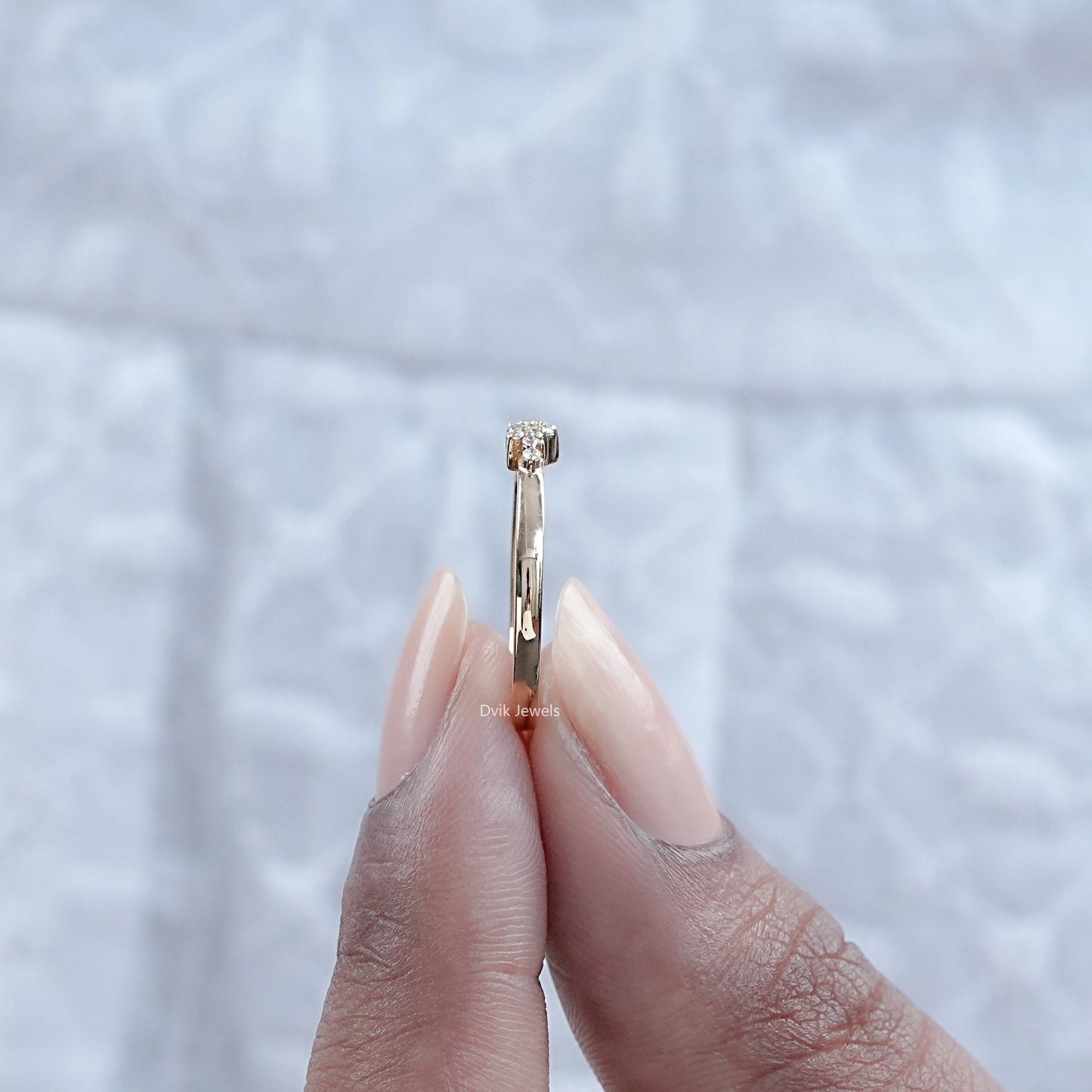 Minimalist Round Diamond Dainty Ring