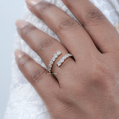 Graduated Round Diamond Wrap Ring