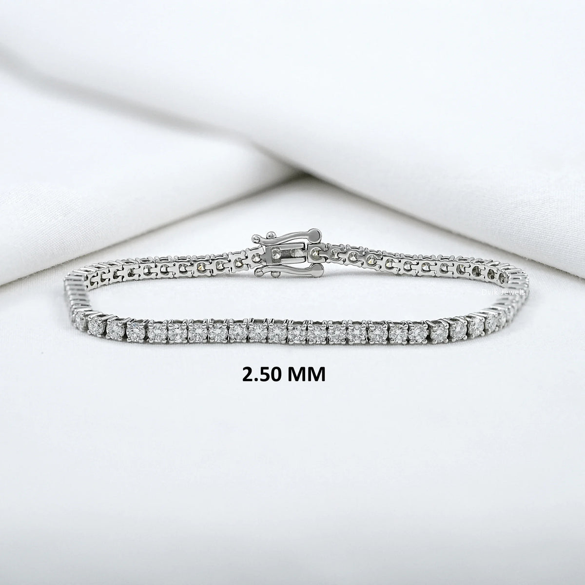 Brilliant Lab Grown Round Diamond Tennis Bracelet