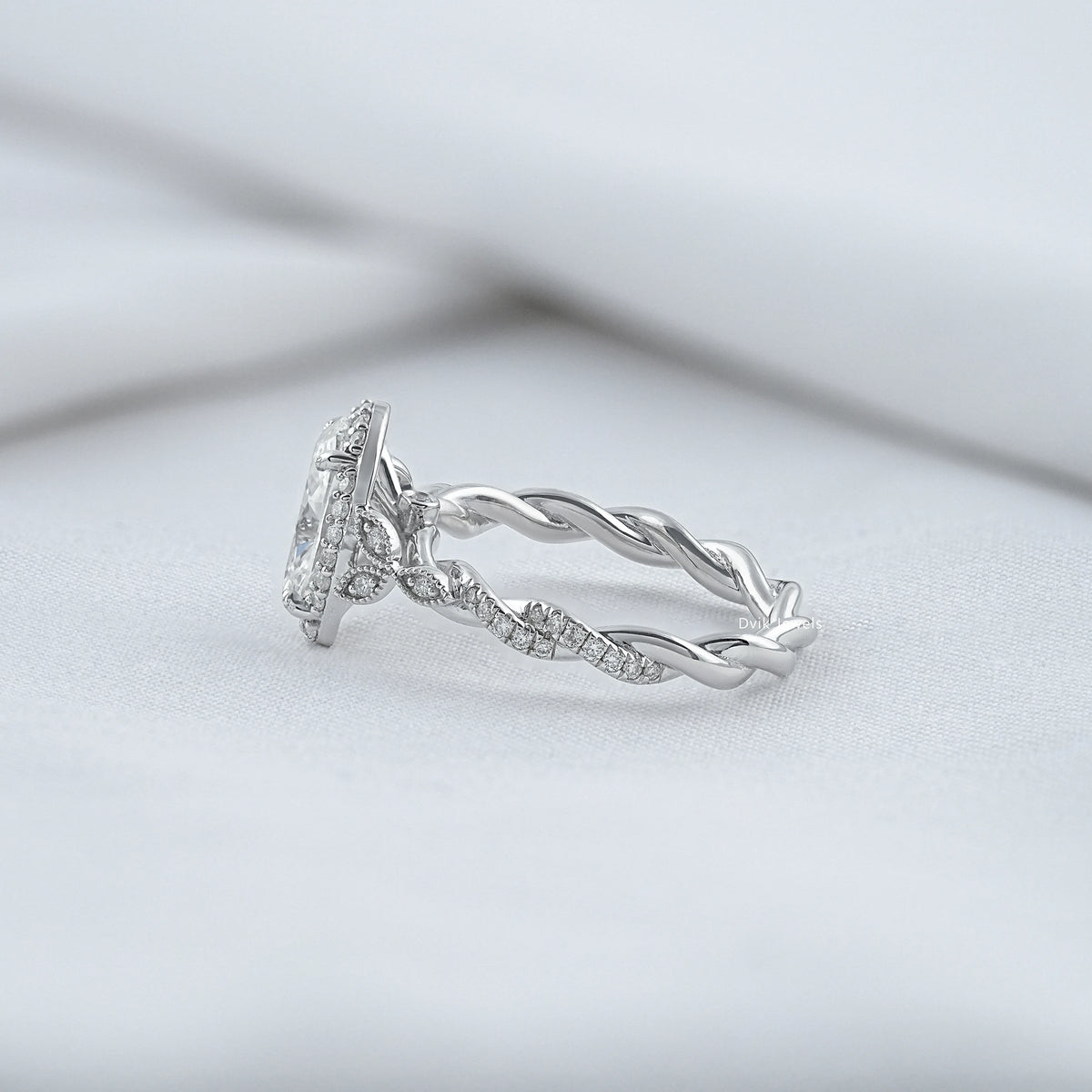 Oval Cut Accent Diamond Twisted Halo Ring Ring