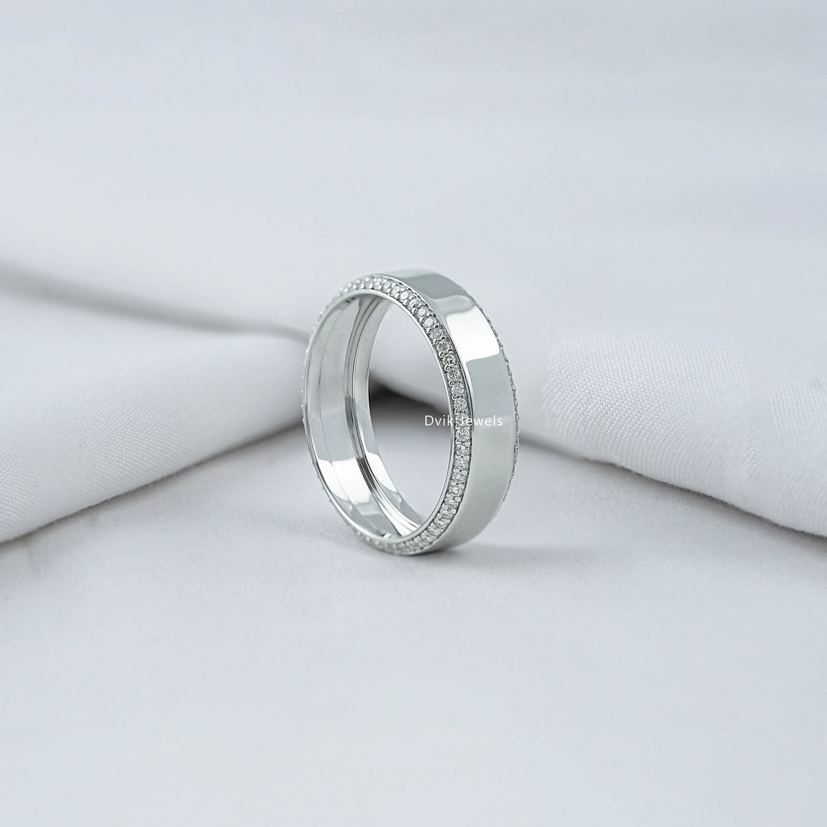 Round Cut Diamond Eternity Men's Band