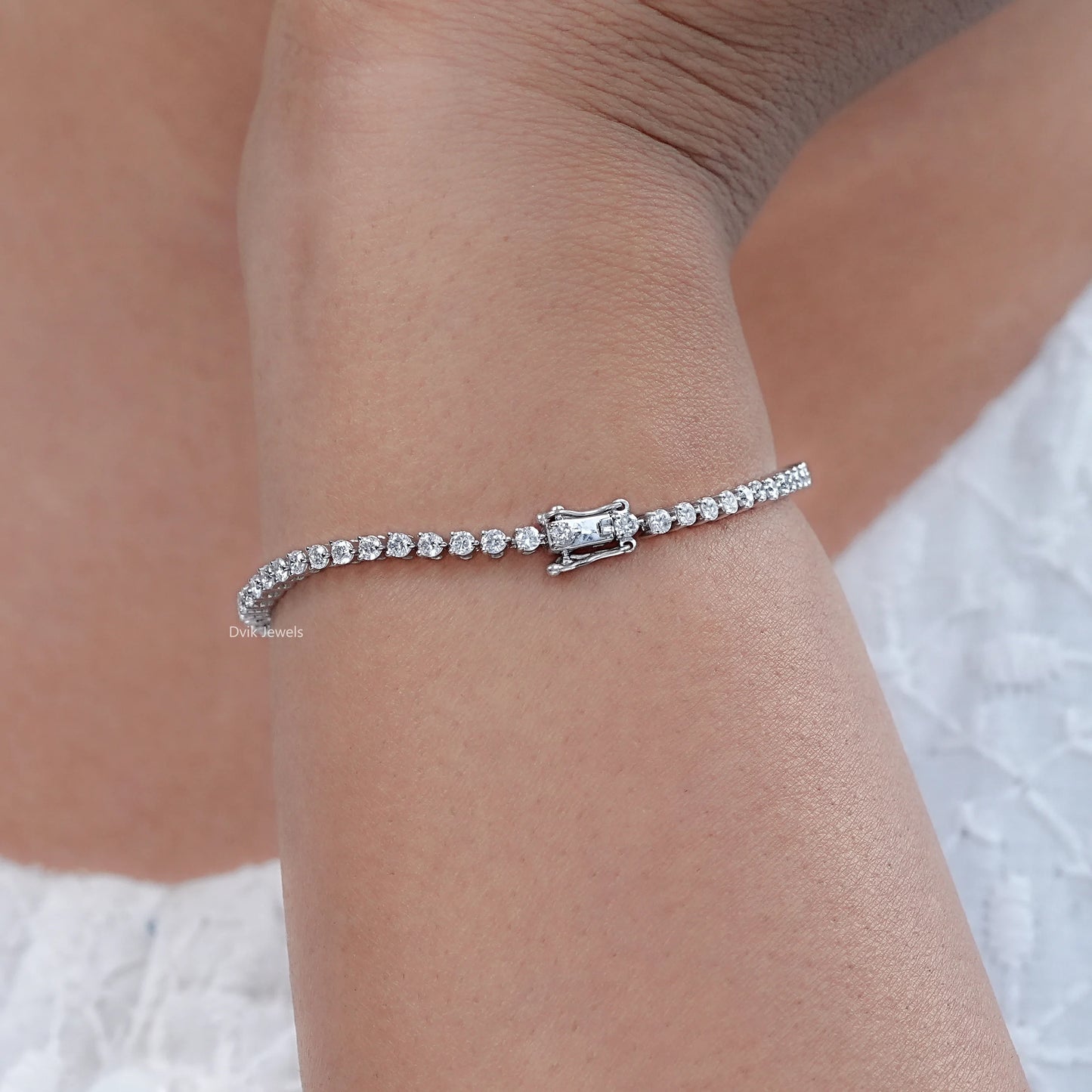 Round Lab Grown Diamond Tennis Bracelet
