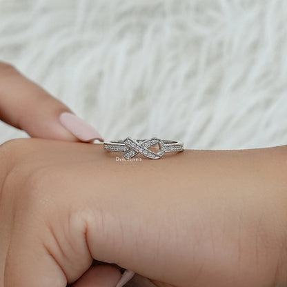 Lab Grown Round Diamond Ribbon Ring