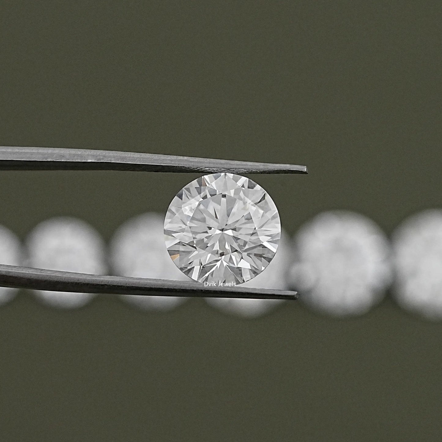 Brilliant Round Cut Lab Grown Diamond