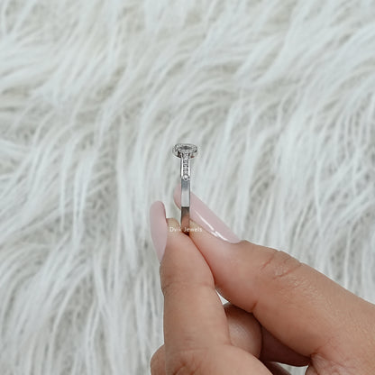 Lab Grown Round Diamond Ribbon Ring