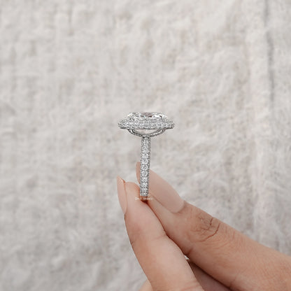 Brilliant Oval Cut Halo Diamond Engagement Ring