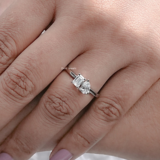 Emerald And Pear Cut Toi Et Moi Engagement Ring
