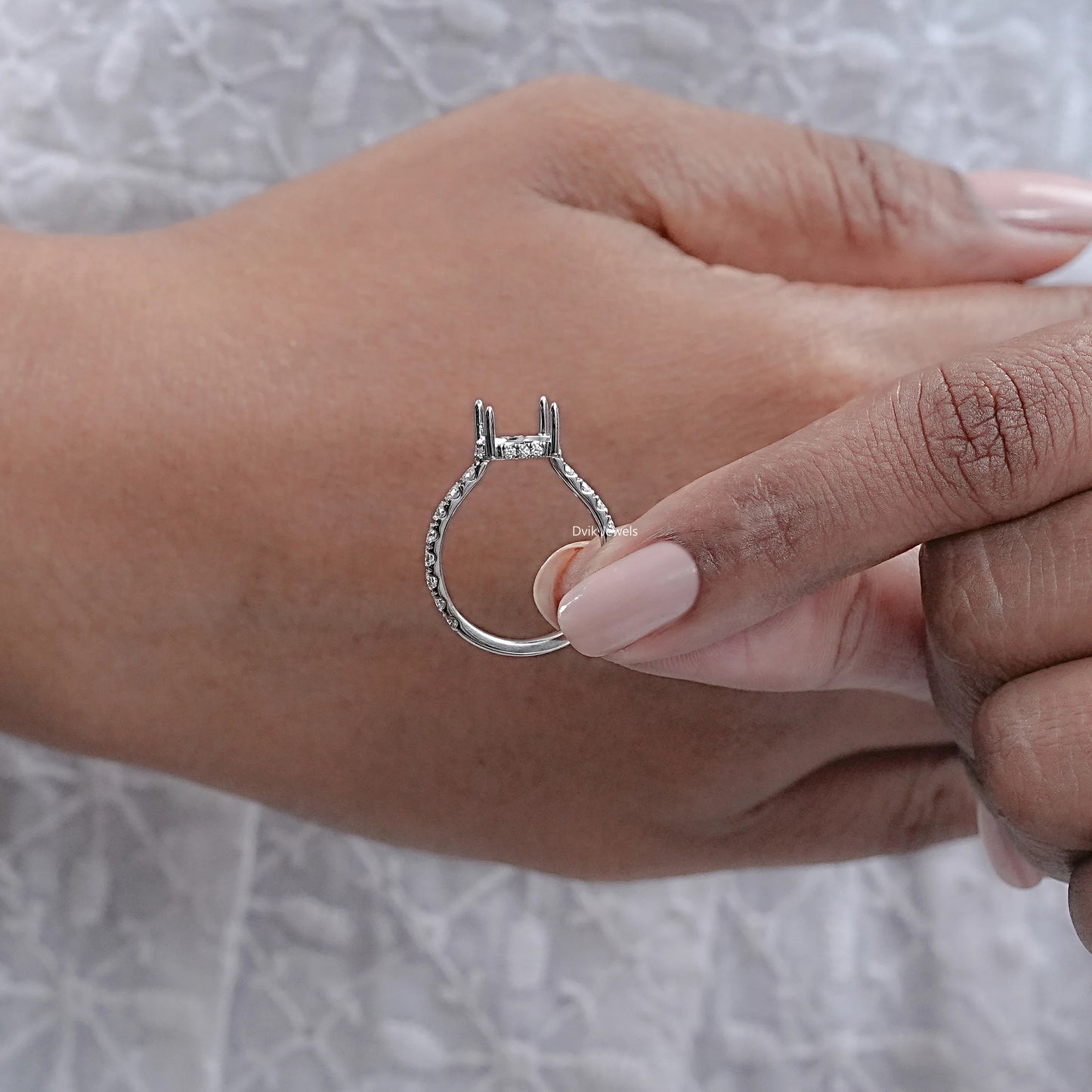 Round Shape Semi Mount Accent Engagement Ring