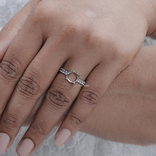 Round Shape Semi Mount Accent Engagement Ring