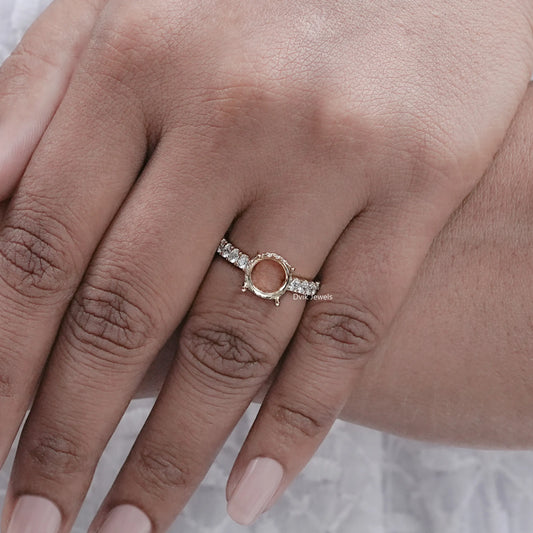 Round Shape Semi Mount With Accent Ring
