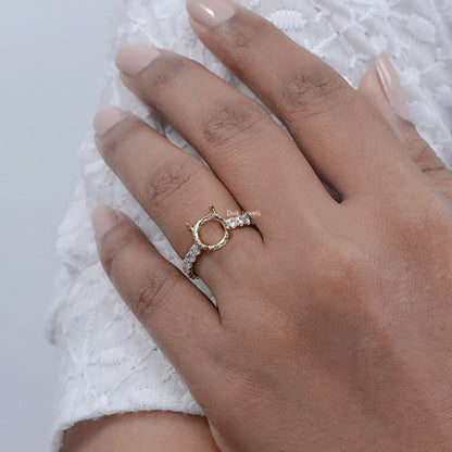Round Shape Semi Mount With Accent Ring