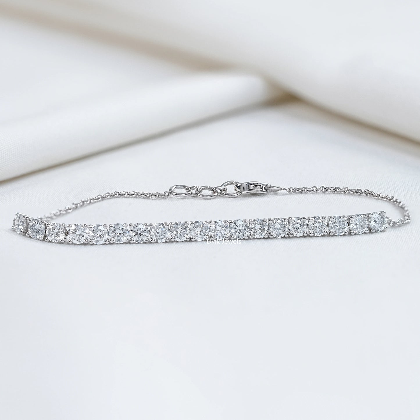 Round Lab Grown Diamond Chain Bracelet