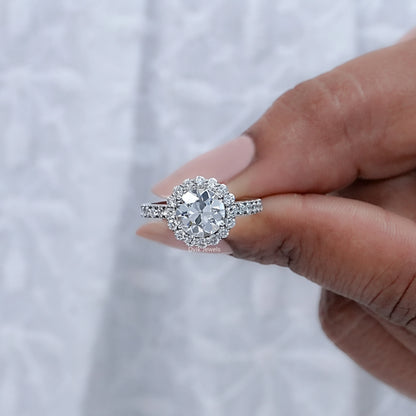 OEC Round Cut 1.50 Carat Halo Diamond Ring Set