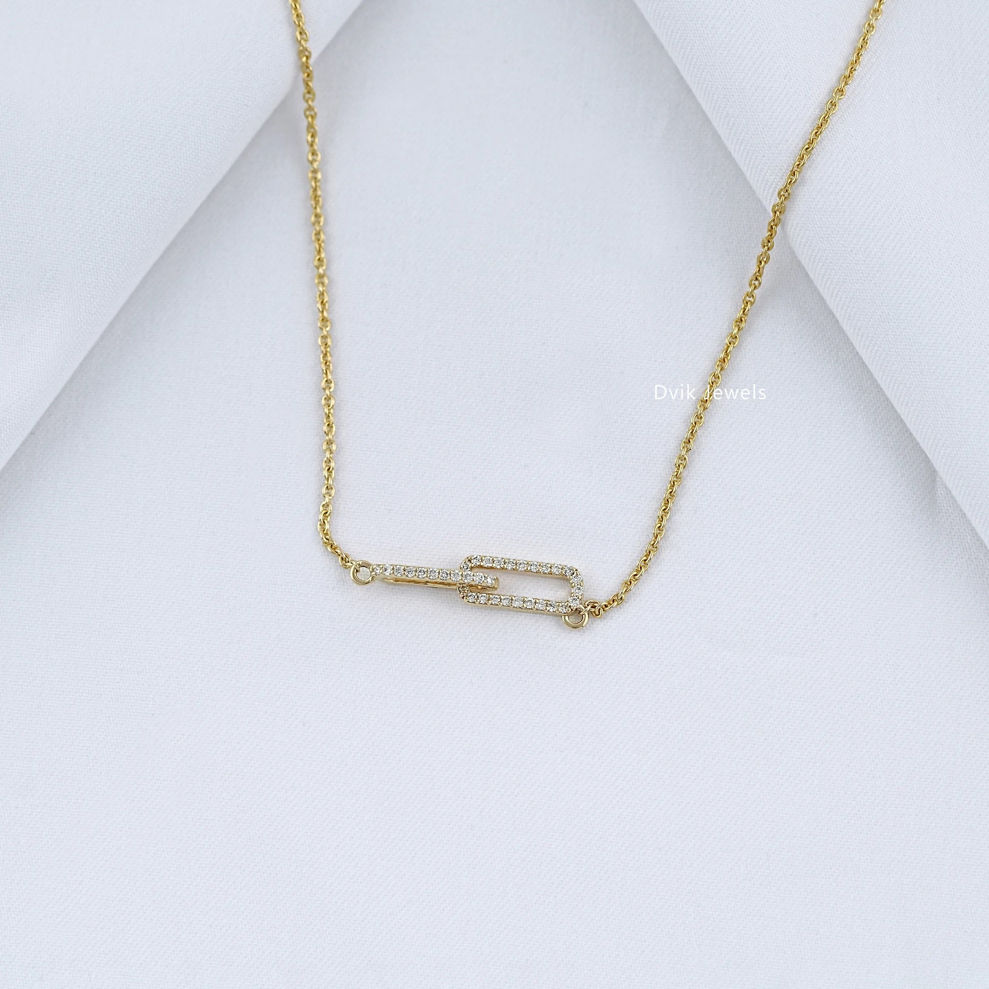 Round Lab Diamond Open Rectangle Double Link Pendant Pendant