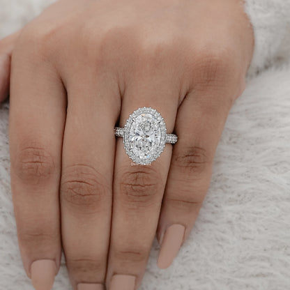 Brilliant Oval Cut Halo Diamond Engagement Ring