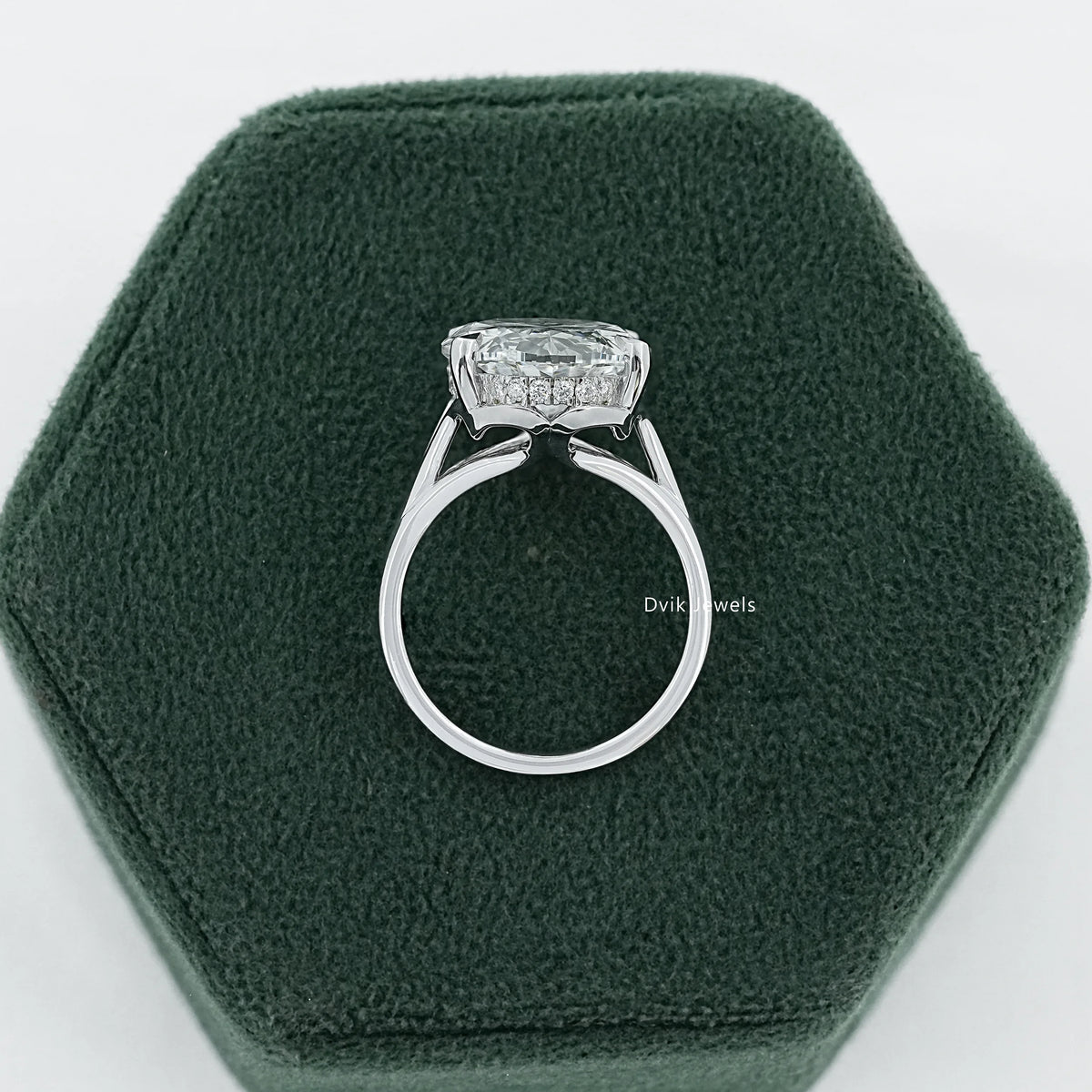 Hidden Halo Oval Diamond Split Ring
