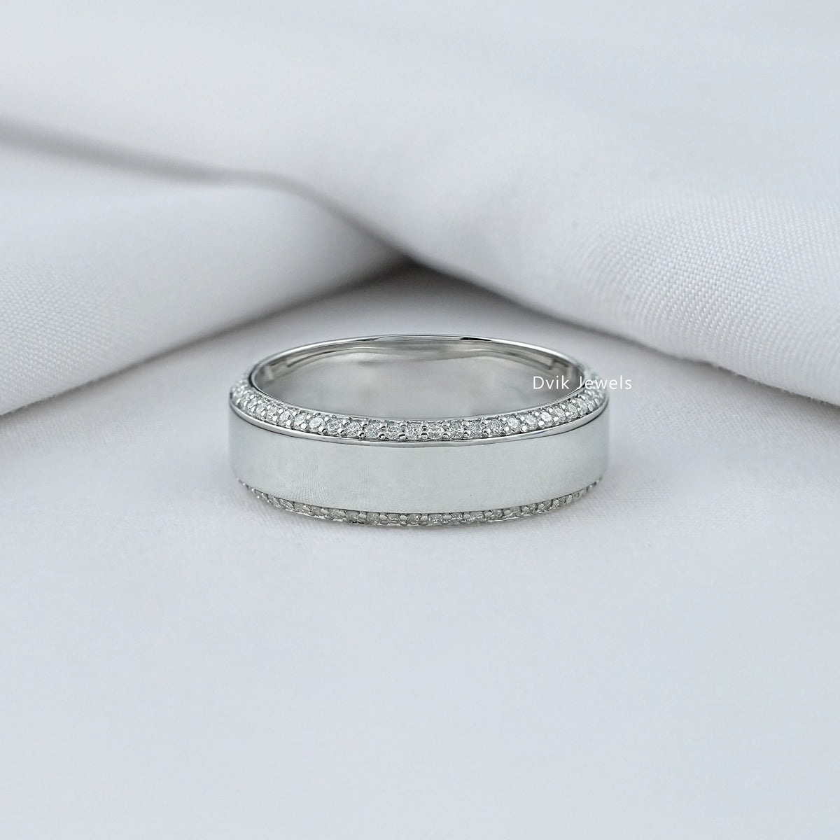 Round Cut Diamond Eternity Men's Band