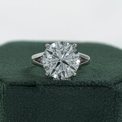 Round diamond engagement ring 4 prong engagement ring front view