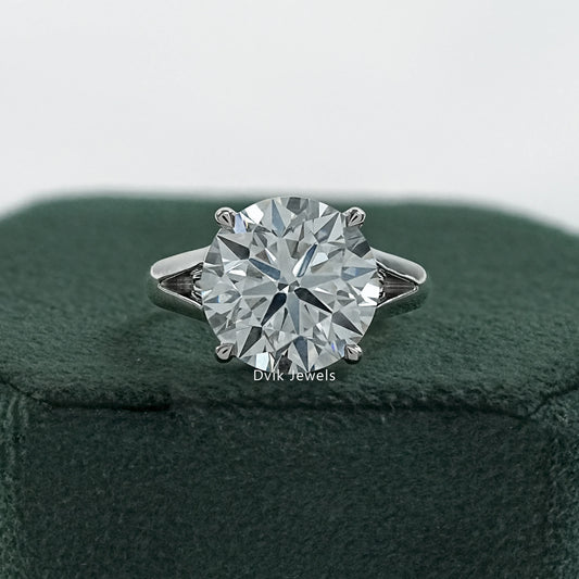 Round diamond engagement ring 4 prong engagement ring front view