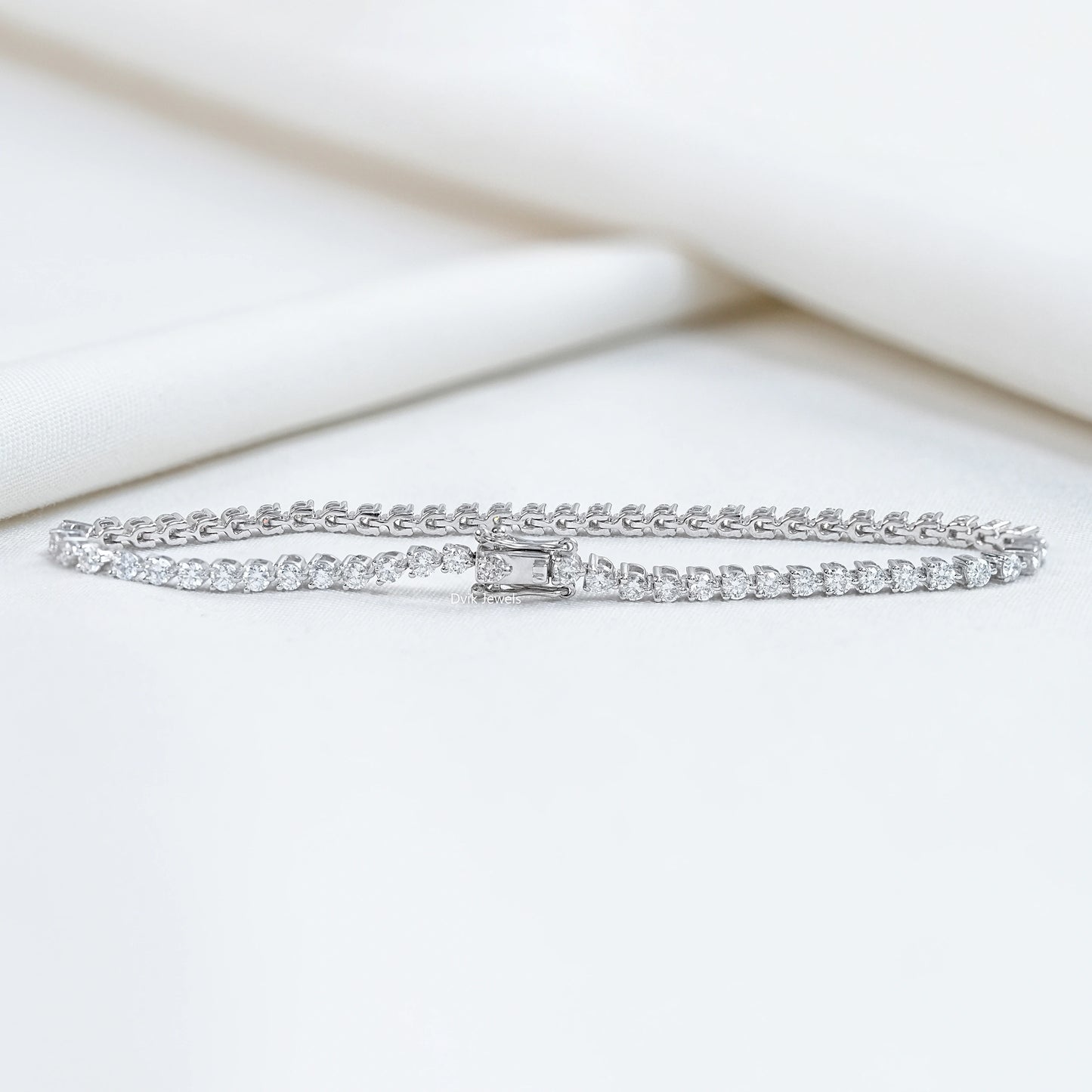 Round Lab Grown Diamond Tennis Bracelet