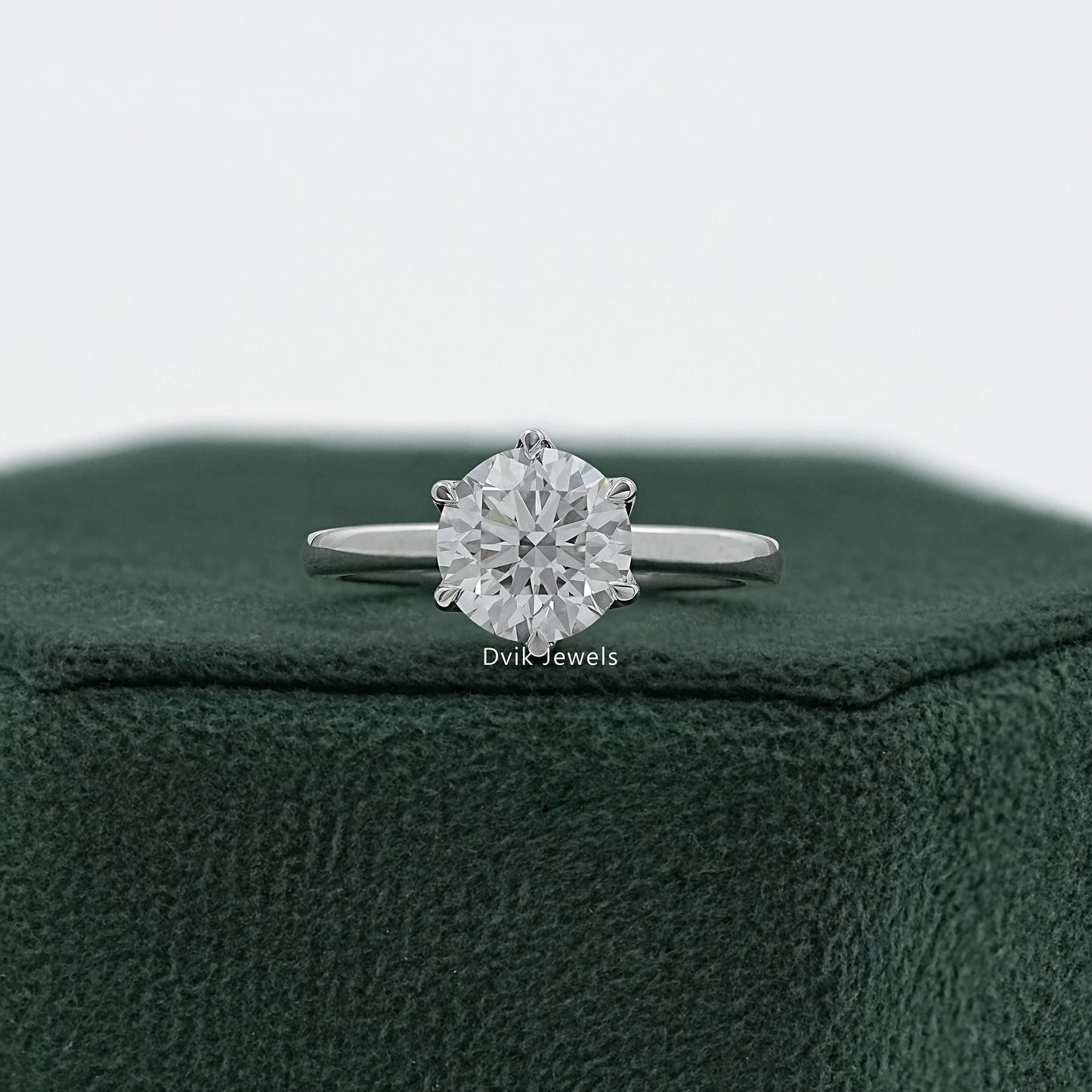 Round Cut Tulip Basket Set Engagement Ring