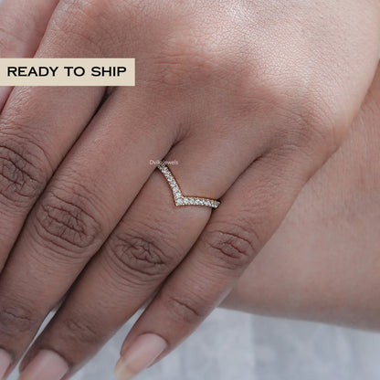 Round Cut Diamond Chevron Promise Ring
