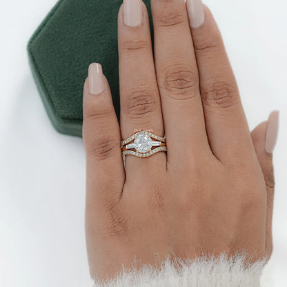 Round Diamond Bridal Ring Set with Baguette Accent