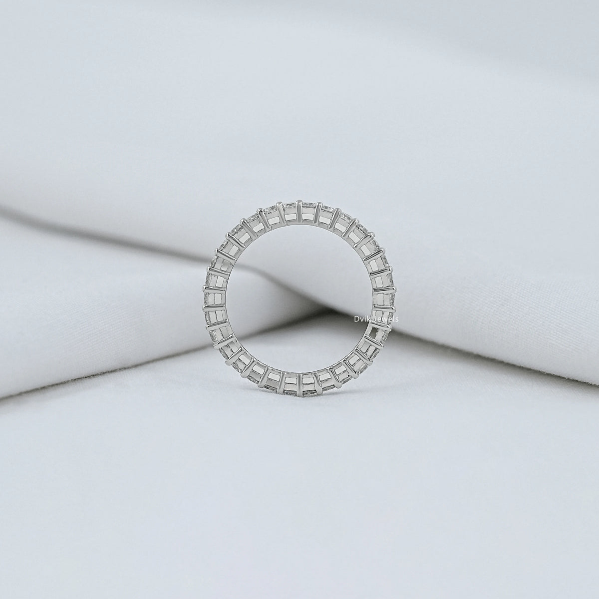 Lab Grown Round Diamond Eternity Band