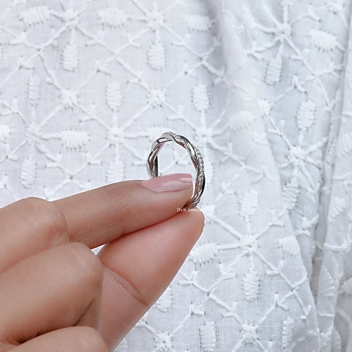 Round Diamond Infinity Semi-Eternity Wedding Band