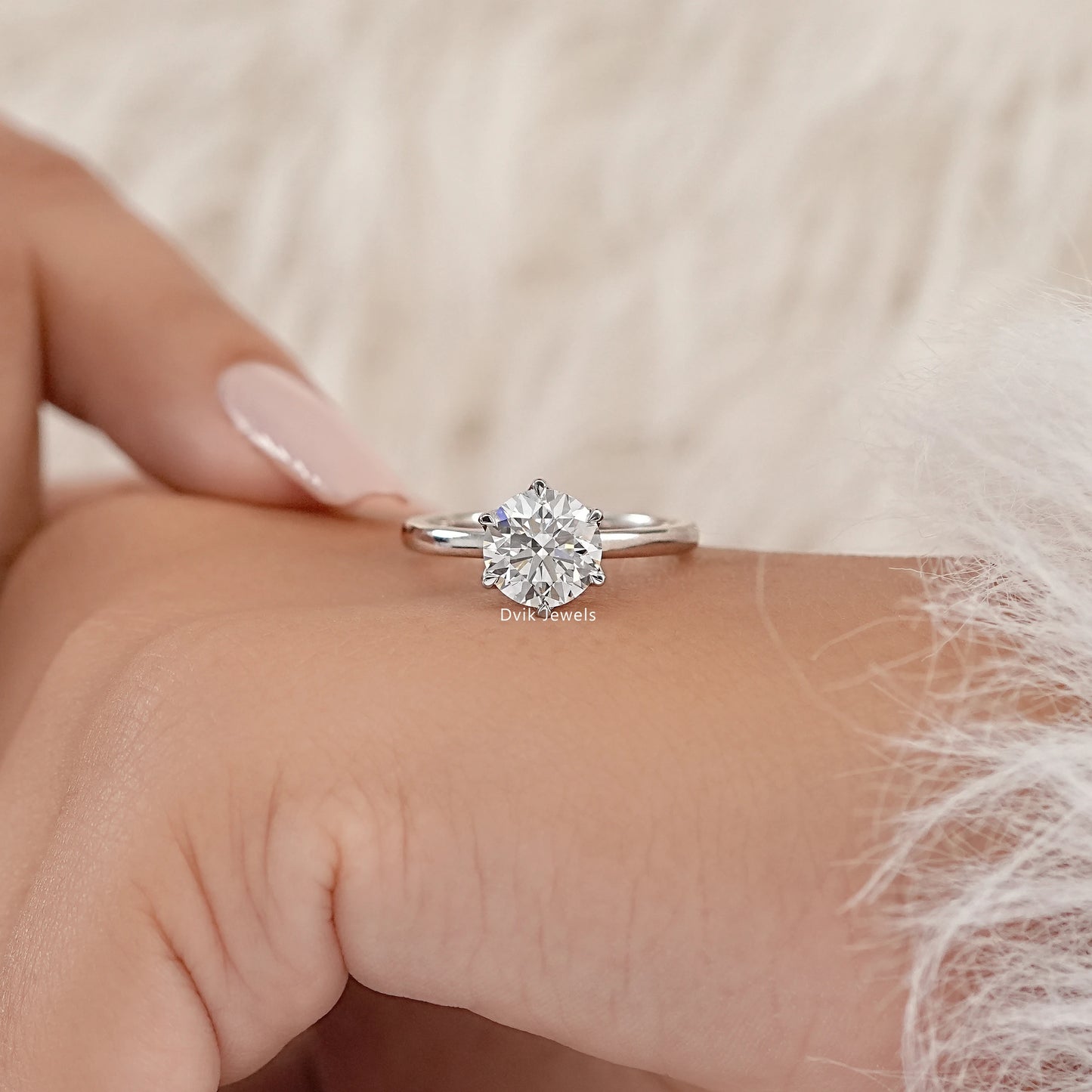 Round Cut Tulip Basket Set Engagement Ring