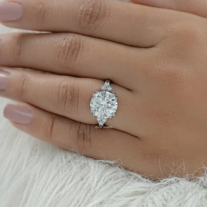 Vintage cluster diamond rings double prong engagement ring on hand top view