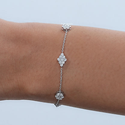 Round Lab Diamond Floral Chain Bracelet