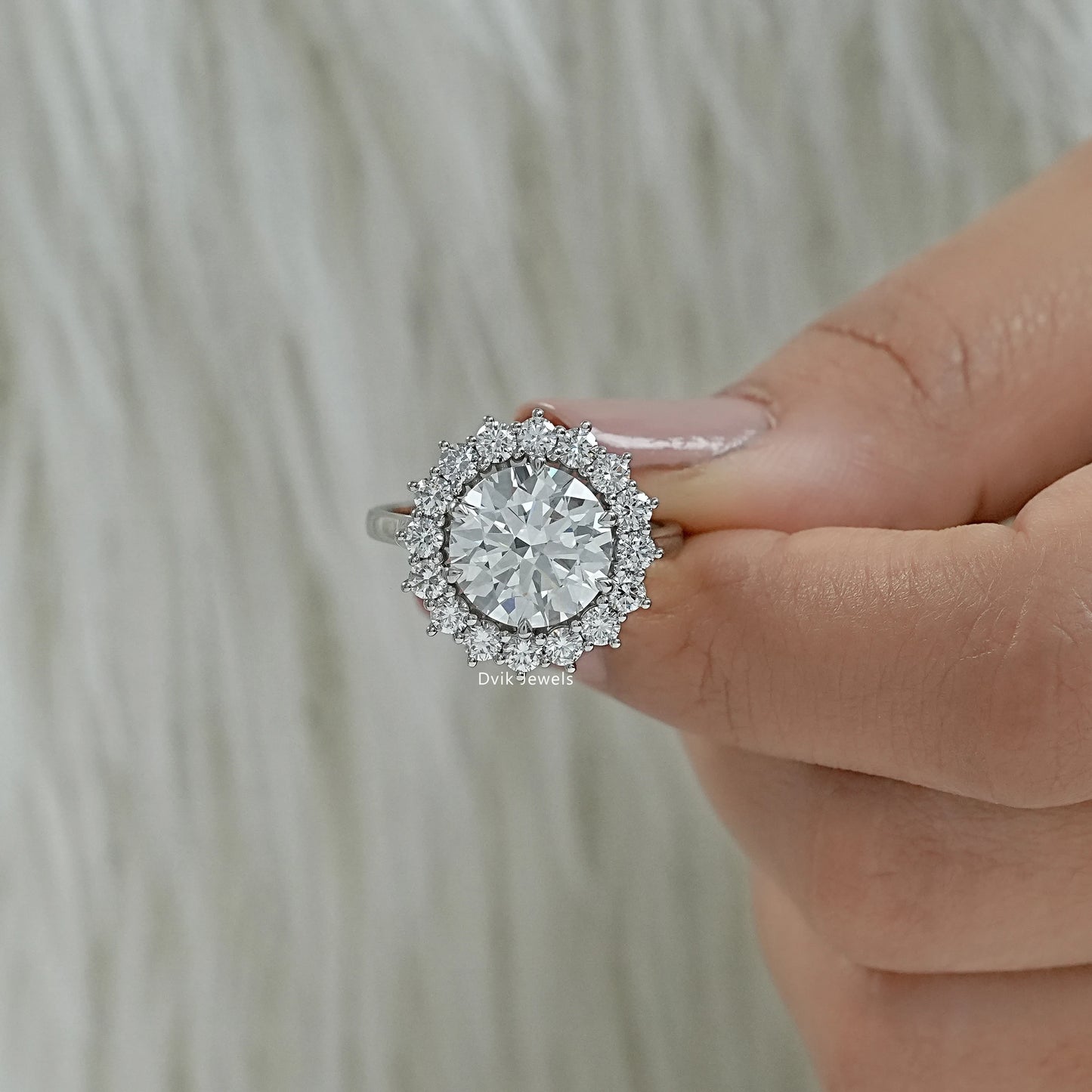 Vintage starburst diamond ring round diamond starburst ring perspective view