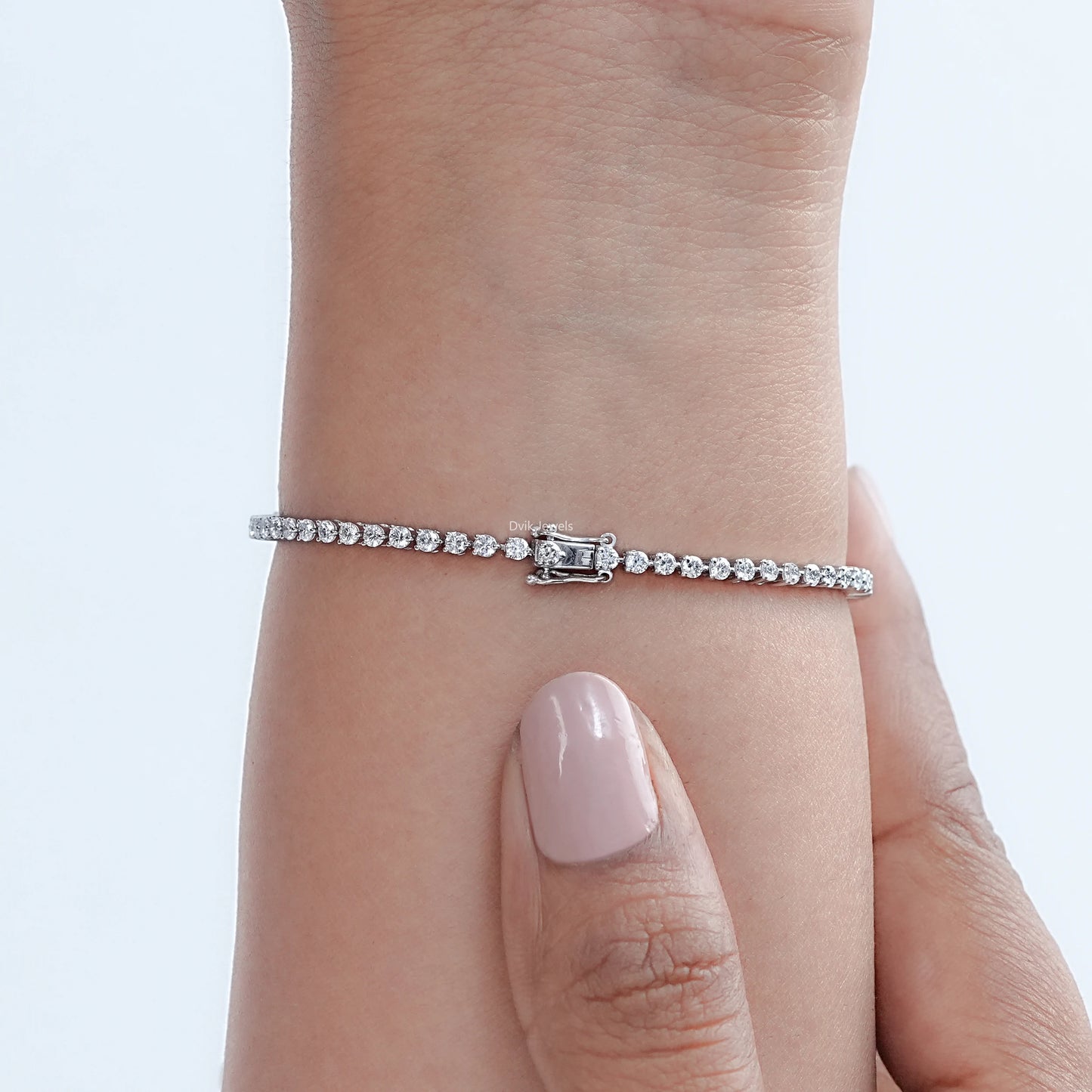 Round Lab Grown Diamond Tennis Bracelet