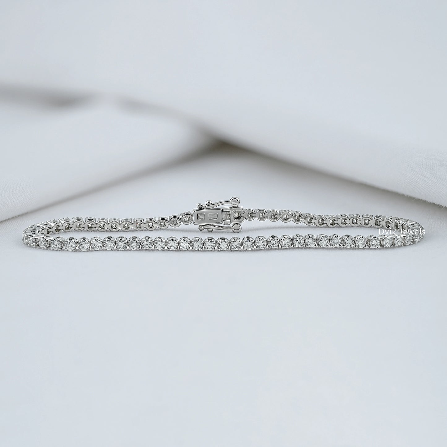 Round Cut Lab Grown Diamond Tennis Bracelet