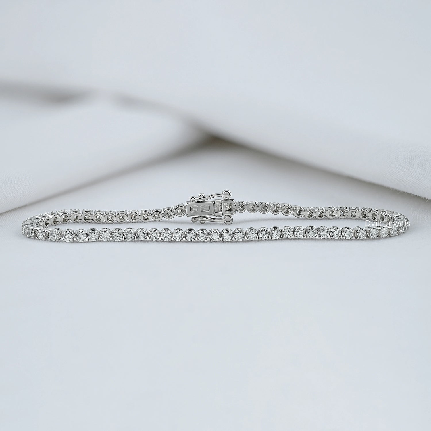 Round Cut Lab Grown Diamond Tennis Bracelet Bracelet
