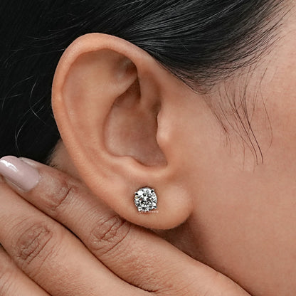 Round Lab Grown Diamond Stud Earring