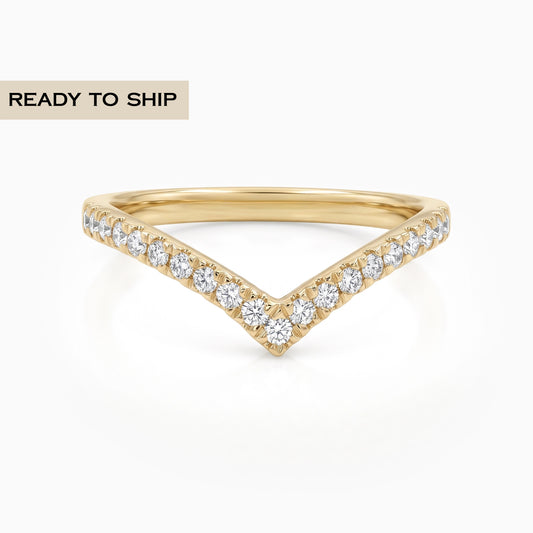 Round Cut Diamond Chevron Promise Ring