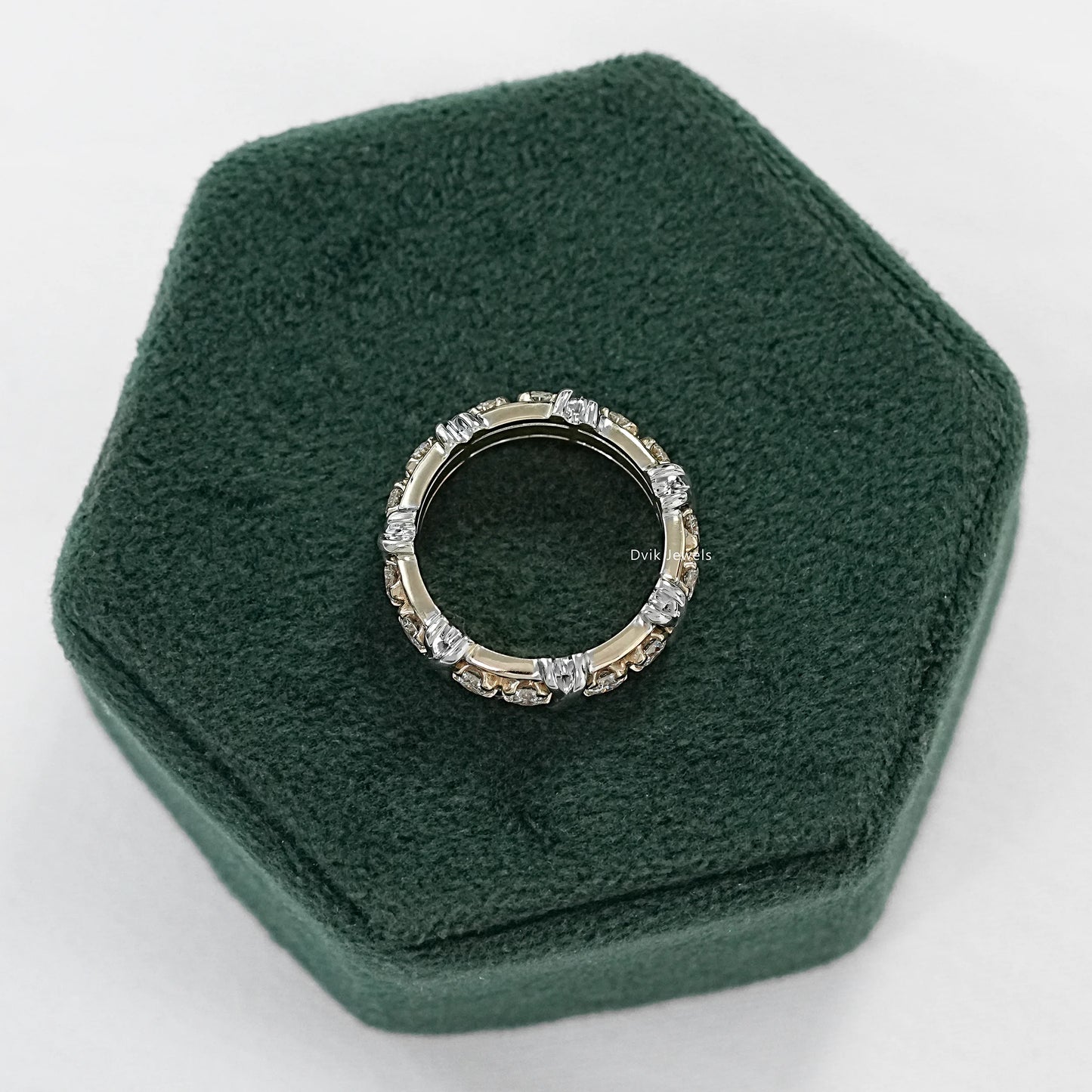 Round Diamond Band with Criss Cross Pattern