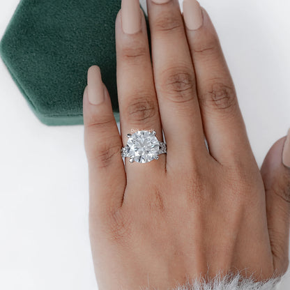 Round Cut Lab Diamond Split Shank Accent Ring
