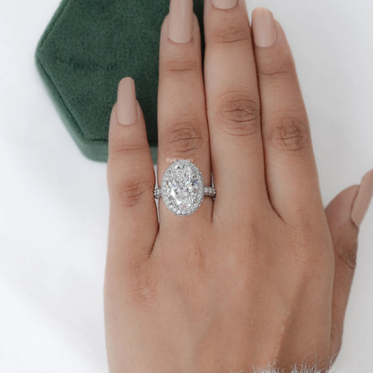 Brilliant Oval Cut Halo Diamond Engagement Ring