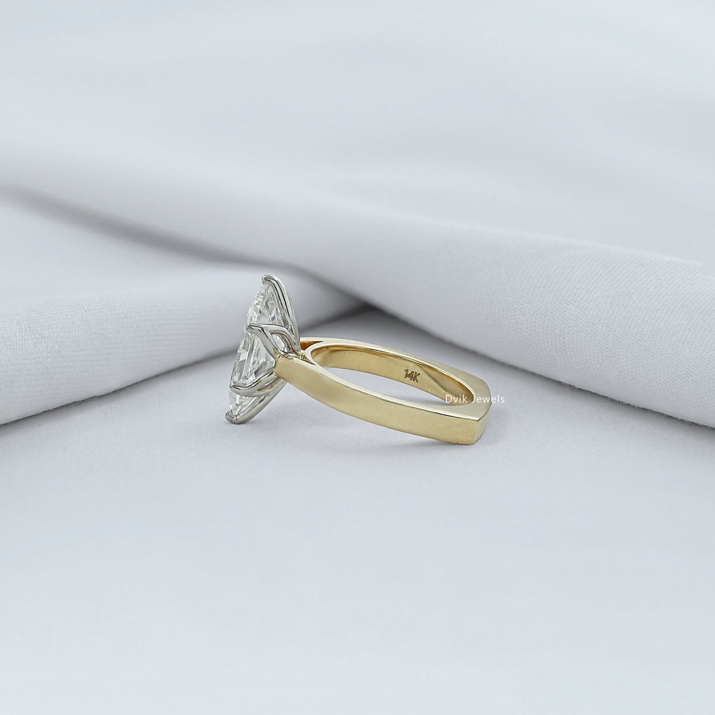Tulip Set Dutch Marquise Cut Solitaire Ring