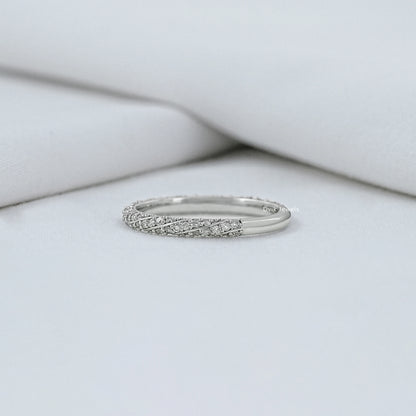 Twist Round Cut Pave Diamond Band