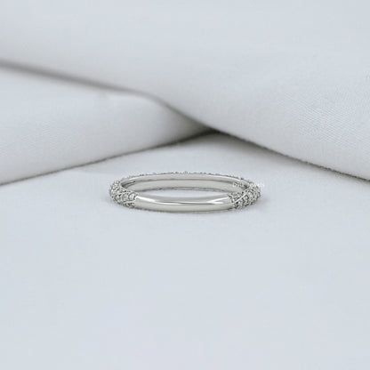 Twist Round Cut Pave Diamond Band