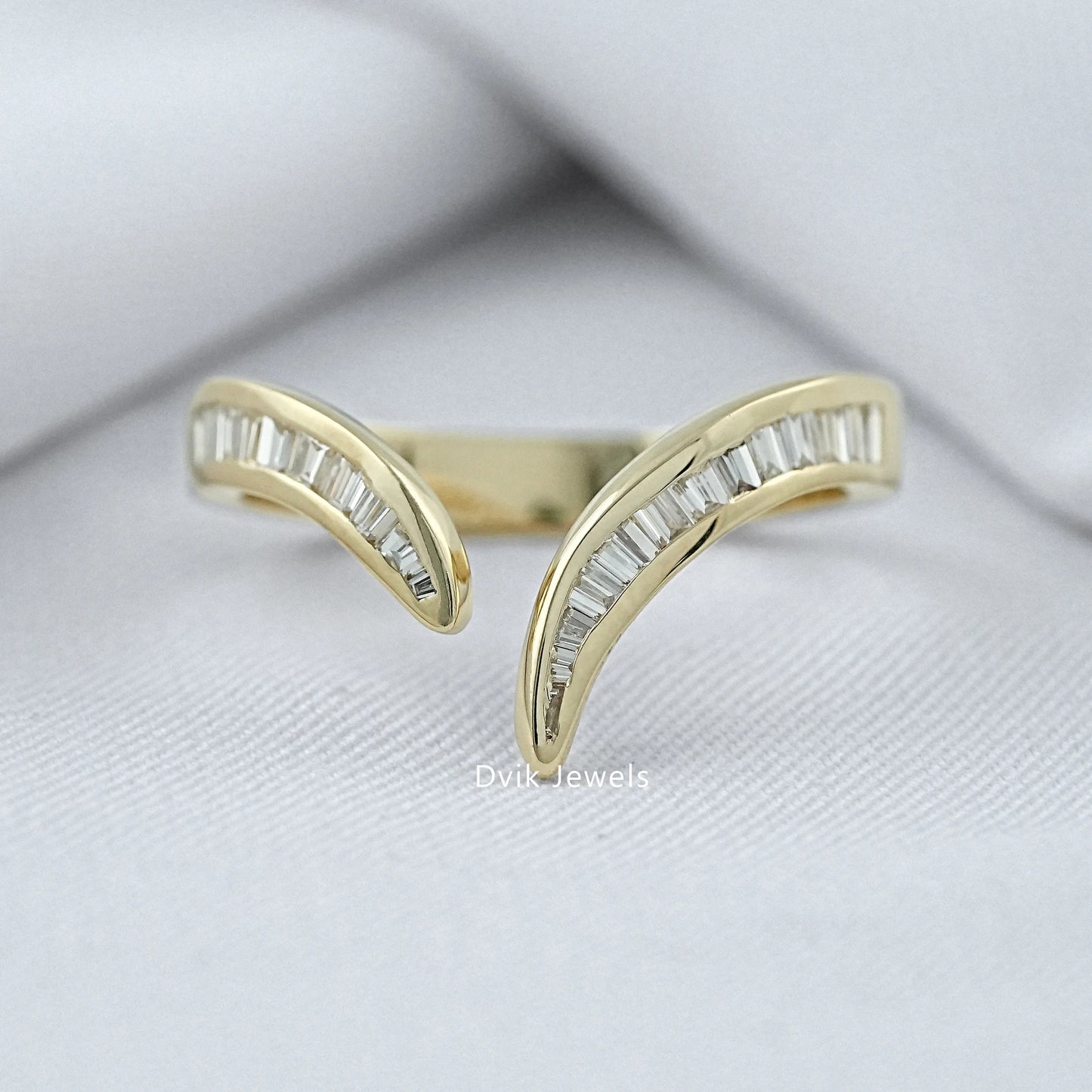 V Shape Tapered Baguette Cut Lab Diamond Curved Band