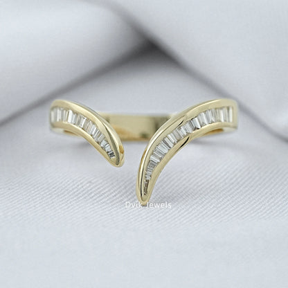V Shape Tapered Baguette Cut Lab Diamond Curved Band